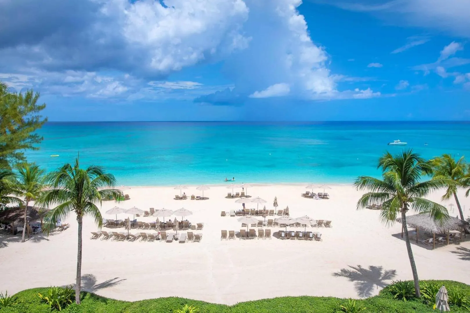 Daire Beachcomber 20 George Town Cayman Adaları