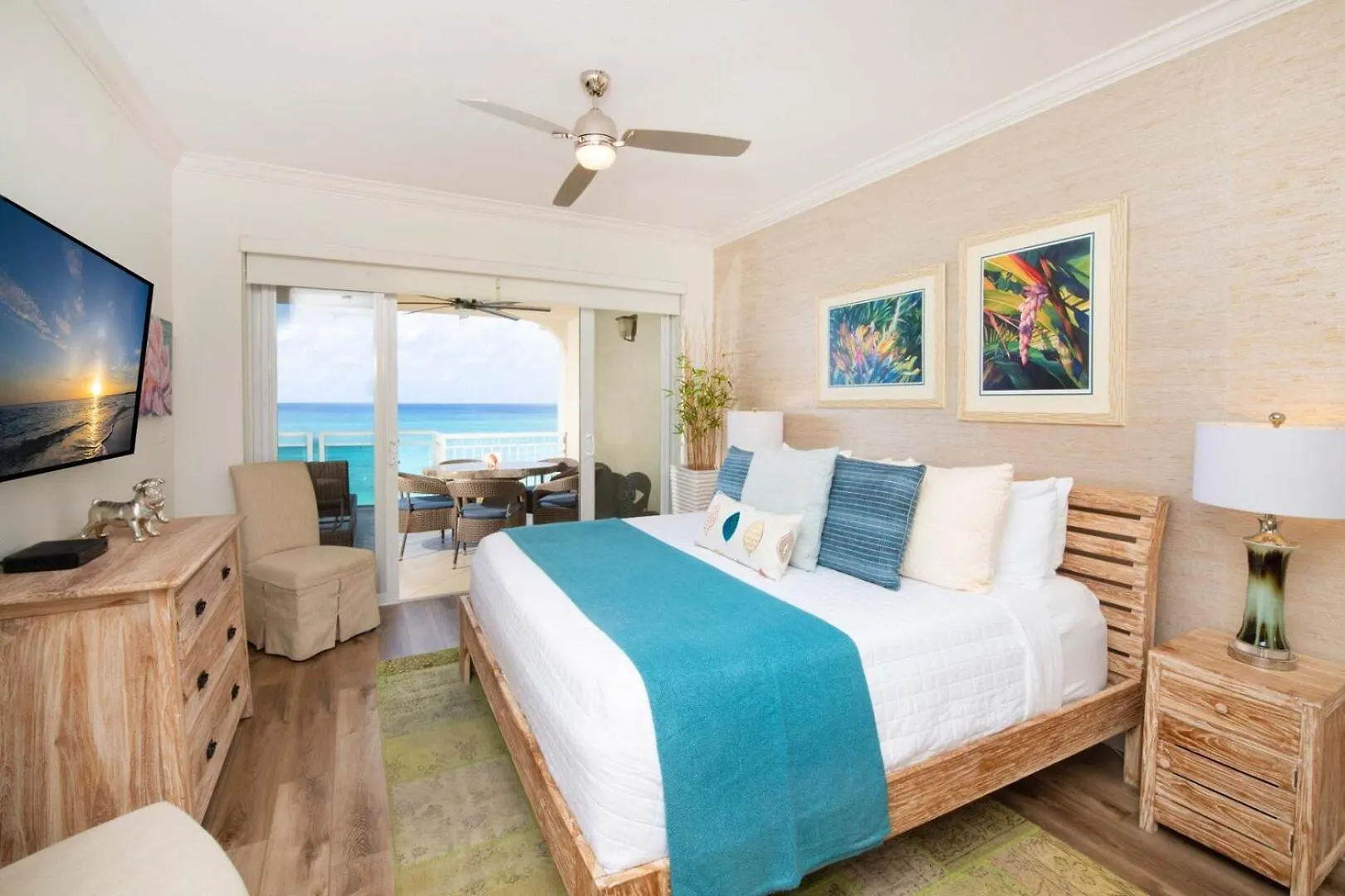 Beachcomber 20 George Town